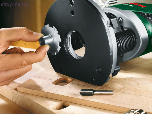 Вертикальная фрезерная машина Bosch POF 1200 AE - 060326A100 Вертикальная фрезерная машина Bosch POF 1200 AE - 060326A100