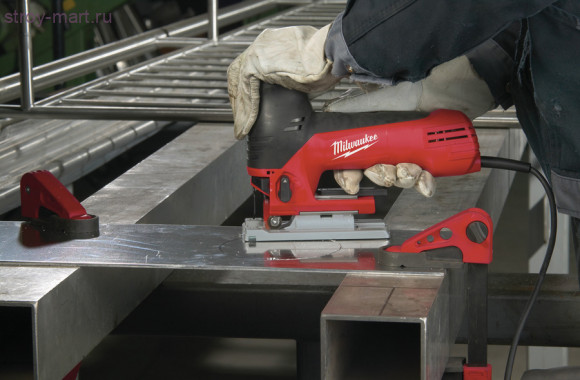 Лобзик MILWAUKEE JS 120 с грибовидной рукояткой 4933381680 Лобзик MILWAUKEE JS 120 с грибовидной рукояткой 4933381680