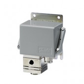 Реле разности давлений давления разности CAS 155 G1/4х2 Danfoss 060-313066 Реле разности давлений давления разности CAS 155 G1/4х2 Danfoss 060-313066