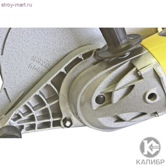 Штроборез "Калибр Мастер ШТБЭ-2600/230М" Штроборез "Калибр Мастер ШТБЭ-2600/230М"