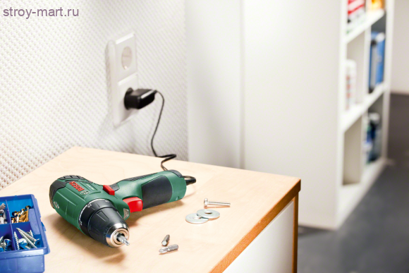 Аккумуляторная дрель-шуруповерт Bosch PSR 10,8 LI 603954220 Аккумуляторная дрель-шуруповерт Bosch PSR 10,8 LI 603954220