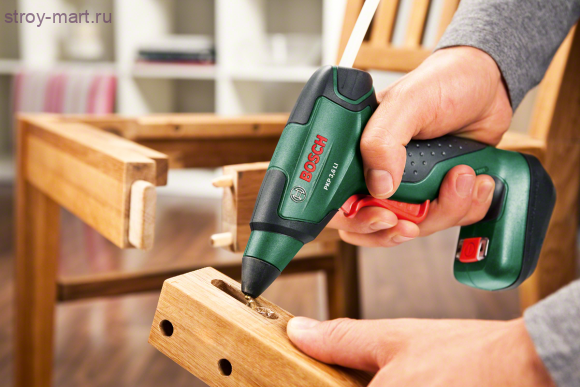 Аккумуляторный термоклеевой пистолет Bosch PKP 3,6 LI 603264620 Аккумуляторный термоклеевой пистолет Bosch PKP 3,6 LI 603264620