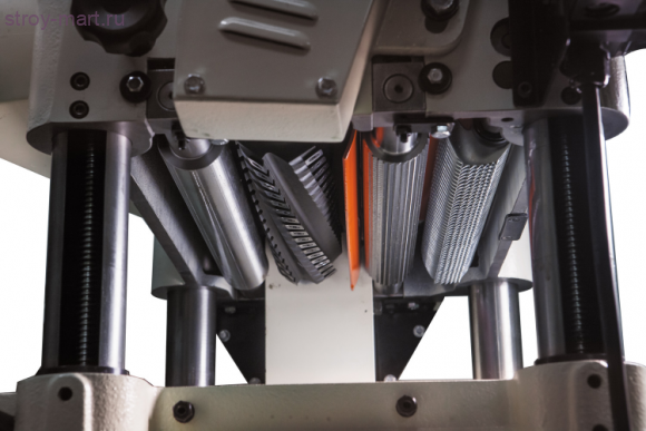 Рейсмусовый станок JET JWP-16 OS HH с валом "helical" Рейсмусовый станок JET JWP-16 OS HH с валом "helical"