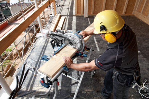 Торцовочная пила Bosch GCM 12 JL Professional - 0601B21100 Торцовочная пила Bosch GCM 12 JL Professional - 0601B21100