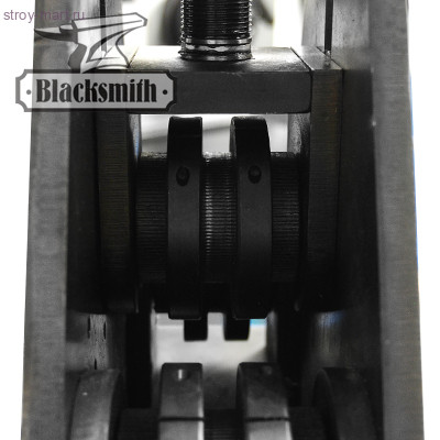 Трубогиб электрический Blacksmith ETB31-40 (380V) Трубогиб электрический Blacksmith ETB31-40 (380V)