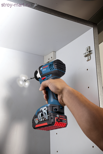 Аккумуляторный ударный гайковерт Bosch GDR 18 V-LI Professional - 06019A130E Аккумуляторный ударный гайковерт Bosch GDR 18 V-LI Professional - 06019A130E