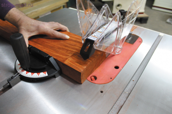 Циркулярная пила JPS-10TS 1