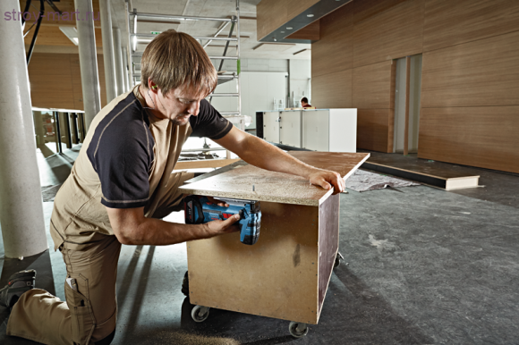 Аккумуляторная лобзиковая пила Bosch GST 18 V-LI S Professional - 06015A5100 Аккумуляторная лобзиковая пила Bosch GST 18 V-LI S Professional - 06015A5100