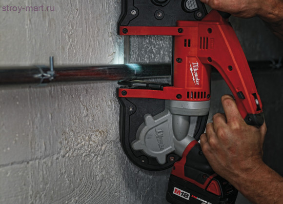 Ленточная пила MILWAUKEE М18 HD18 BS-402C по металлу 4933441415 Ленточная пила MILWAUKEE М18 HD18 BS-402C по металлу 4933441415