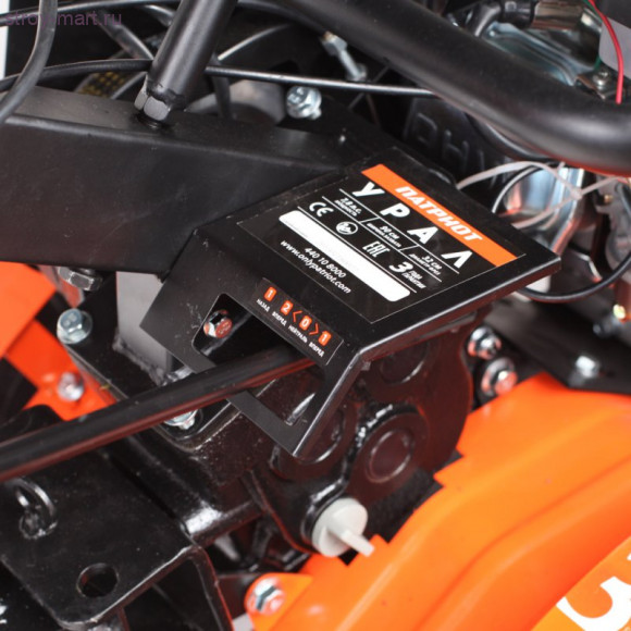 Мотоблок бензиновый Урал Мотоблок бензиновый Урал