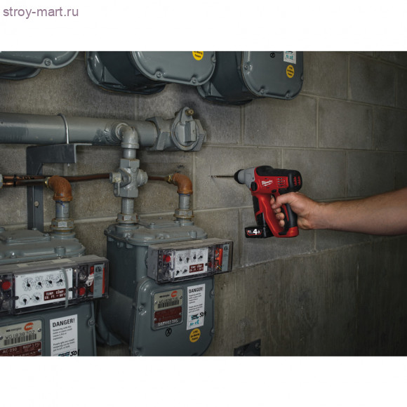 Аккумуляторный перфоратор MILWAUKEE SDS-Plus M12 H-402C 4933441164 Аккумуляторный перфоратор MILWAUKEE SDS-Plus M12 H-402C 4933441164