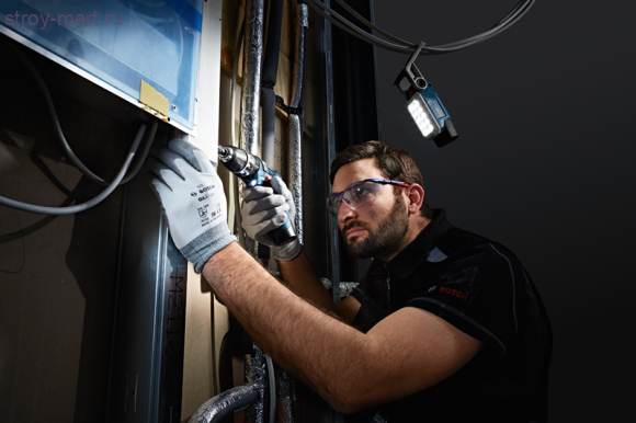 Аккумуляторный фонарь Bosch GLI DeciLED Professional - 06014A0000 Аккумуляторный фонарь Bosch GLI DeciLED Professional - 06014A0000