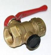Кран шаровой муфтовый трехходовой латунный для манометра - 11Б27п11 Ду15 Кран шаровой муфтовый трехходовой латунный для манометра - 11Б27п11 Ду15