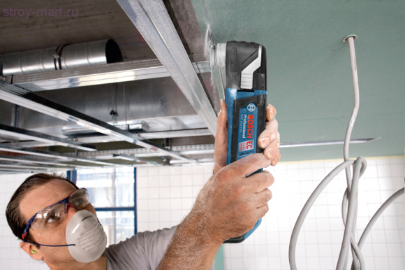 Аккумуляторный универсальный резак Bosch GOP 14,4 V-EC Professional - 06018B0100 Аккумуляторный универсальный резак Bosch GOP 14,4 V-EC Professional - 06018B0100