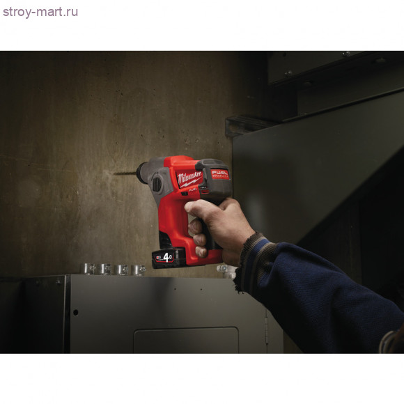 Компактный перфоратор MILWAUKEE SDS-Plus M12 FUEL CH-202C 4933441997 Компактный перфоратор MILWAUKEE SDS-Plus M12 FUEL CH-202C 4933441997