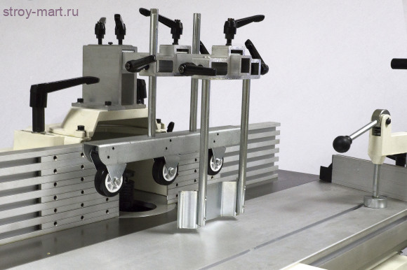 Фрезерный станок с кареткой JET JWS-2600 Фрезерный станок с кареткой JET JWS-2600