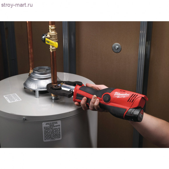 Аккумуляторный гидравлический инструмент для обжимки труб MILWAUKEE M12 HPT-202C U-KIT 4933443110 Аккумуляторный гидравлический инструмент для обжимки труб MILWAUKEE M12 HPT-202C U-KIT 4933443110